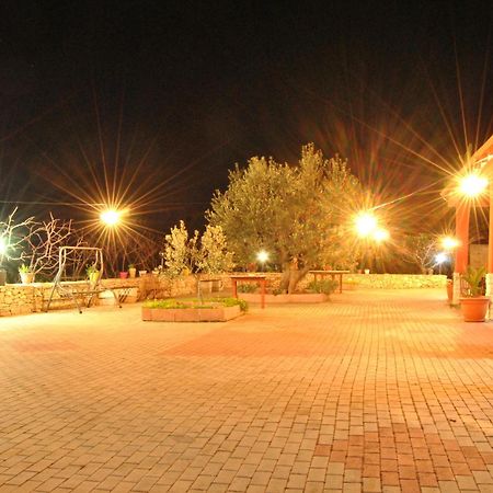 Agriturismo La Ferrovia Molfetta Kültér fotó