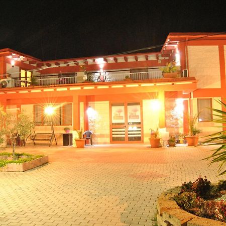 Agriturismo La Ferrovia Molfetta Kültér fotó
