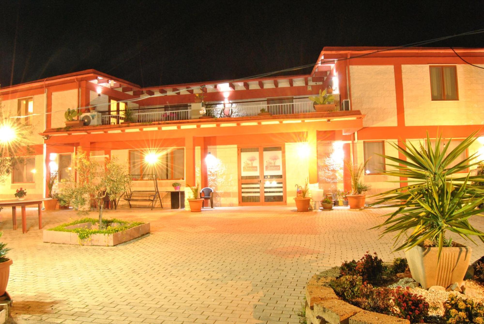 Agriturismo La Ferrovia Molfetta Kültér fotó